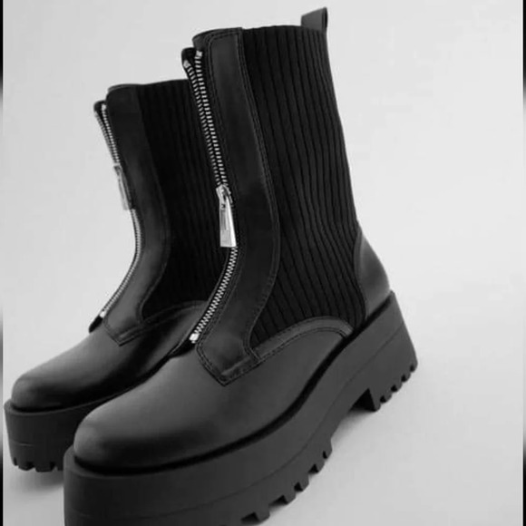 ZARA sz. 40/9 Flat Sock Ankle Boots Zipper Front Booties Combat Chunky Platform - Picture 1 of 15